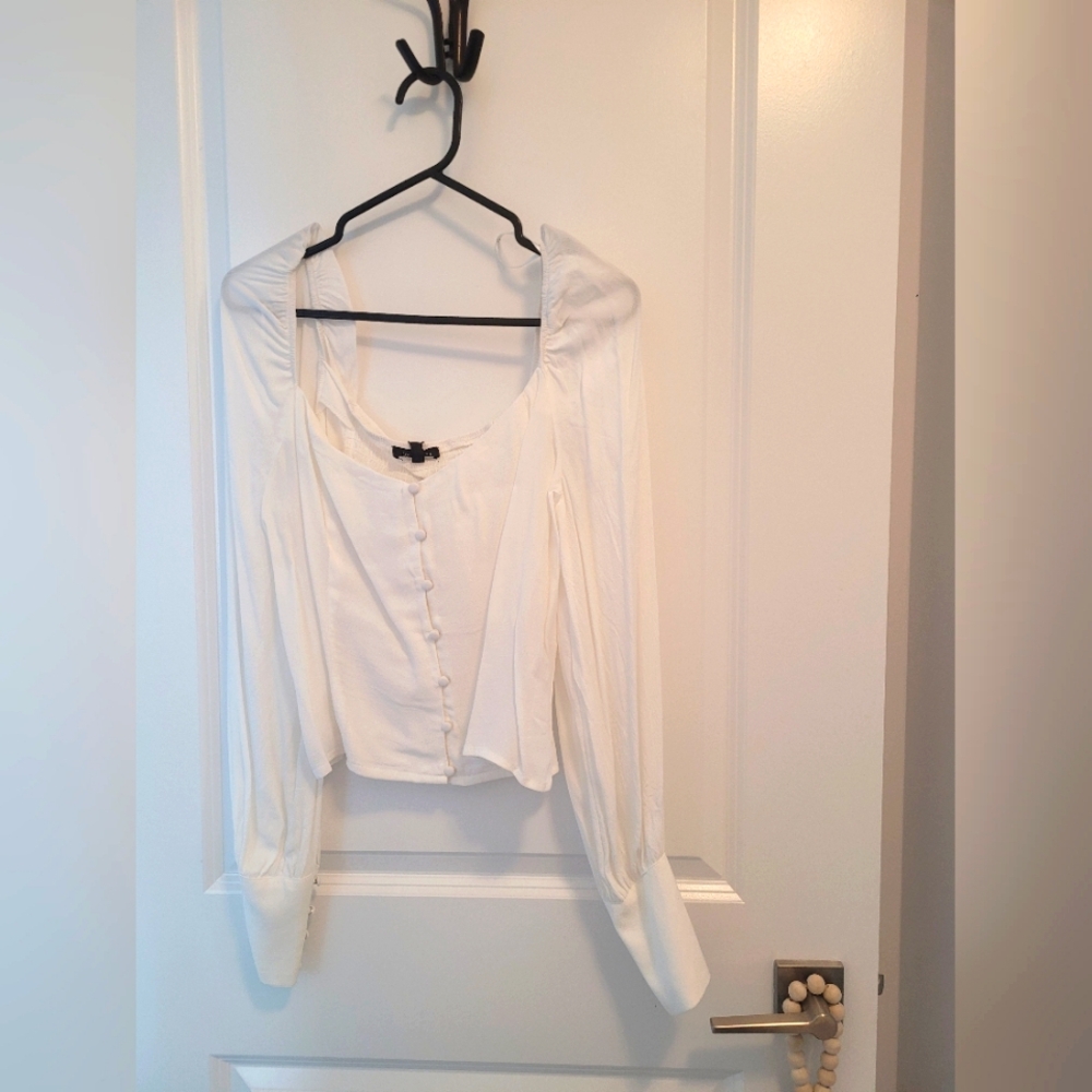 Elegant White Women's cropped top